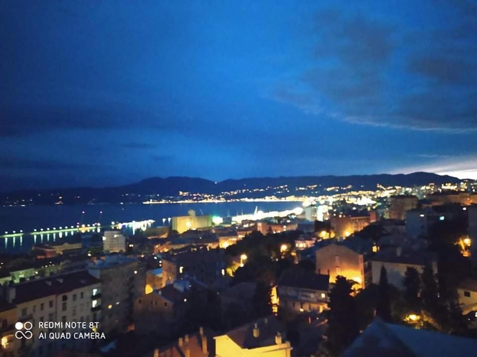 Liburana Apartment Rijeka Exteriör bild