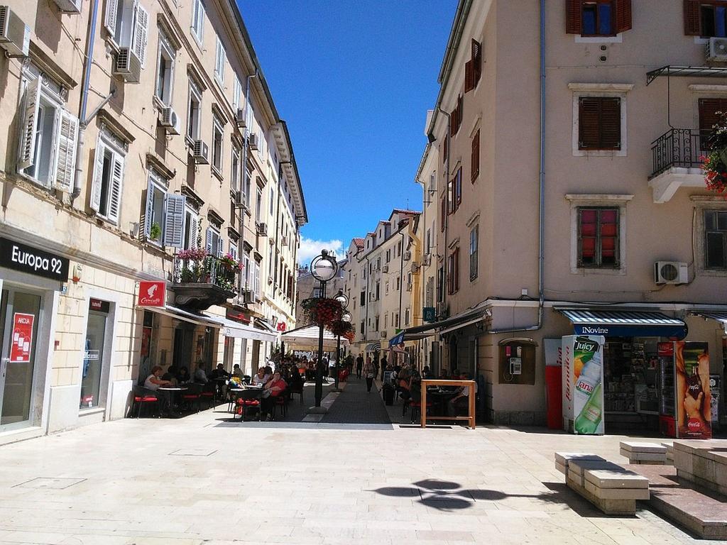Liburana Apartment Rijeka Exteriör bild