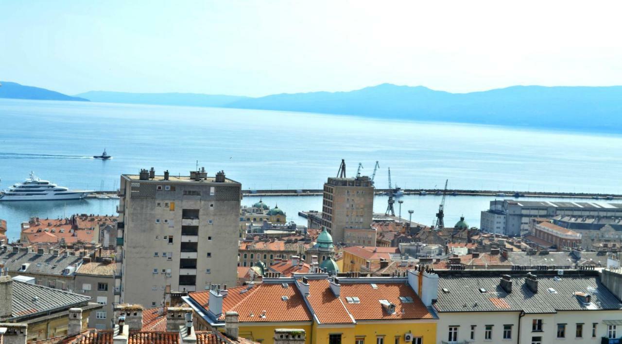 Liburana Apartment Rijeka Exteriör bild
